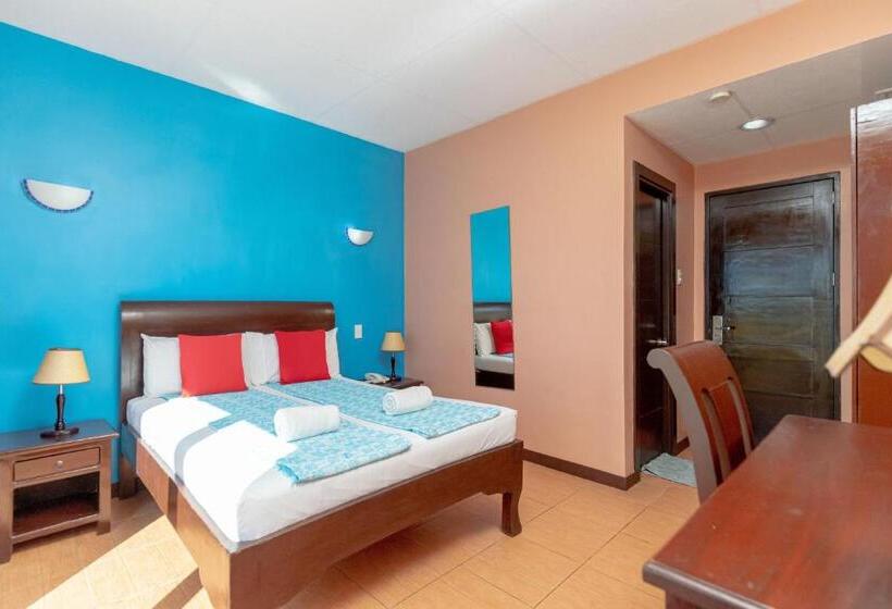 هتل Ovemar Resort