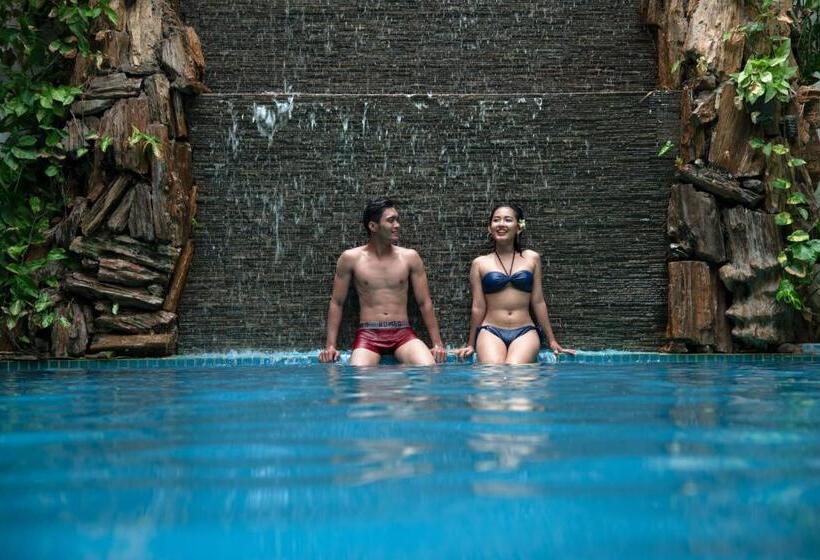 هتل Royal Bagan