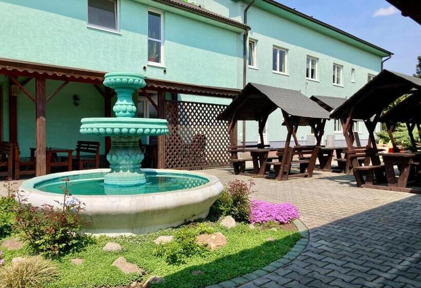 Отель Zelený Dvor