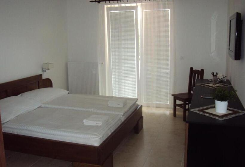 Motel Senec