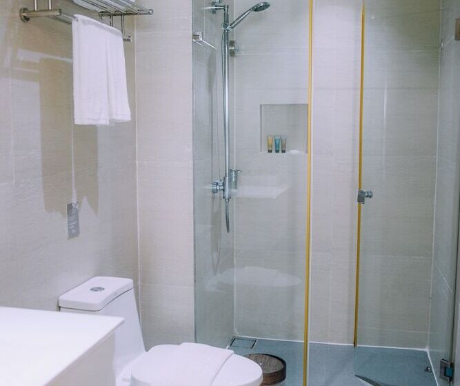Kurort  Azalea Hotels & Residences Boracay