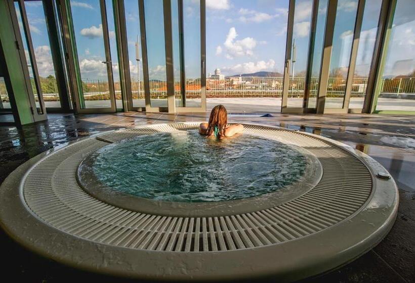 استراحتگاه Wellness Hotel Thermal