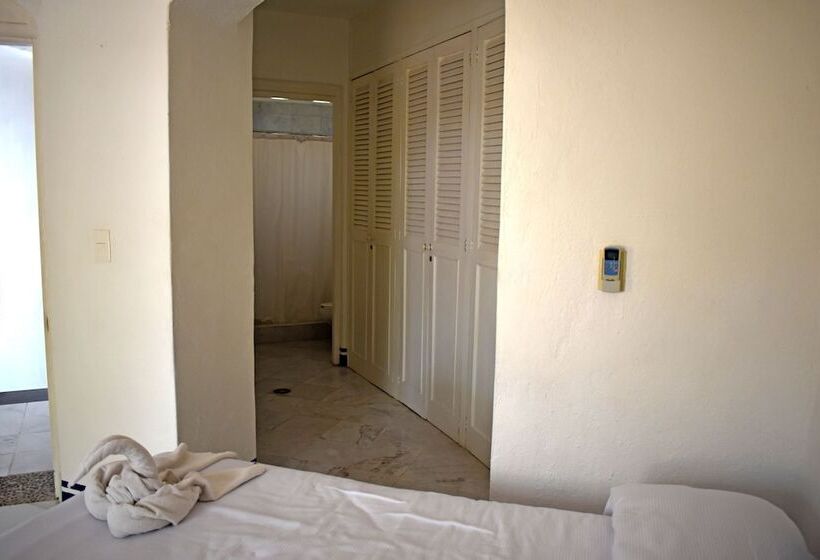 هتل Aca Suites Ixtapa