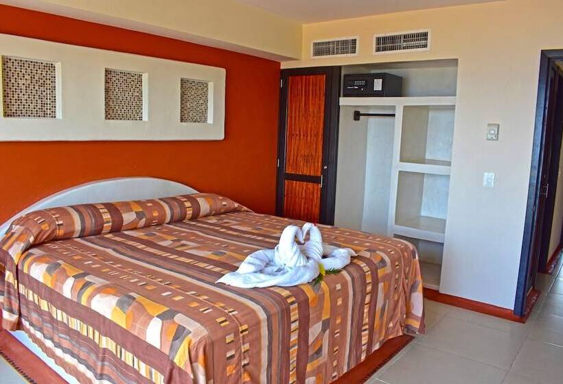 هتل Aca Suites Ixtapa