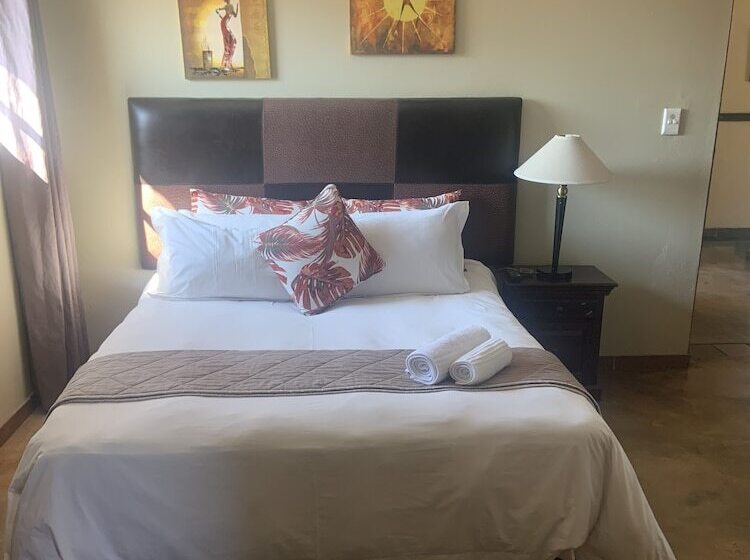 تختخواب و صبحانه Africa Footprints Guest House