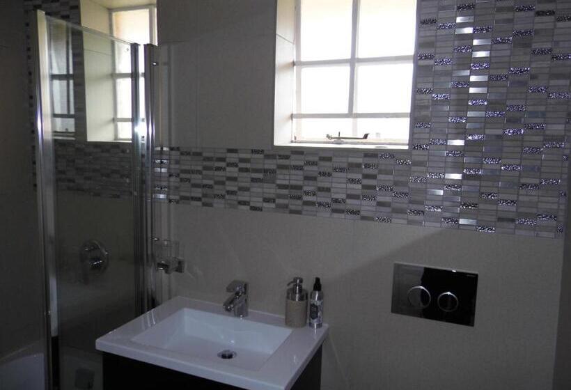 تختخواب و صبحانه Bhotani On Bax