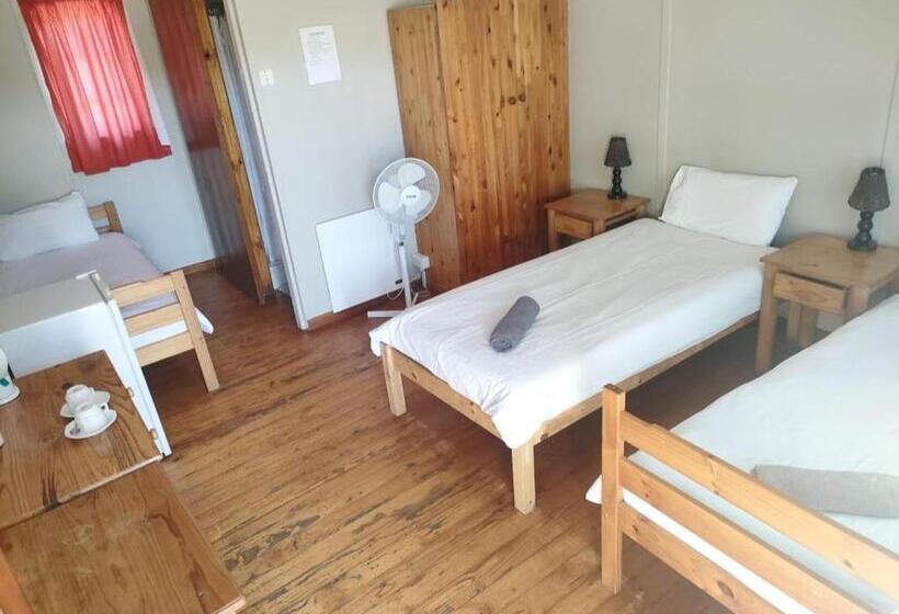 مبيت وإفطار Blue Mountain Farm Lodge, Cabins & Cottages