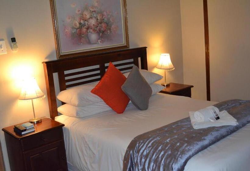 مبيت وإفطار Castello Guesthouse Vryburg