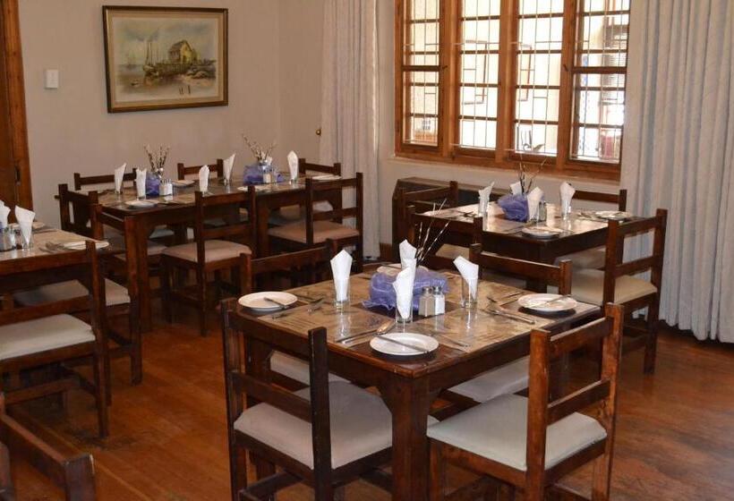 مبيت وإفطار Castello Guesthouse Vryburg