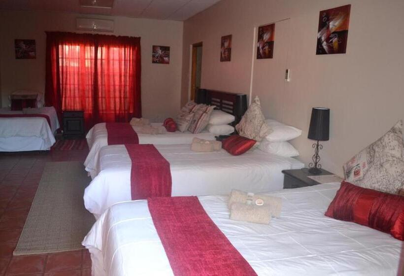 مبيت وإفطار Castello Guesthouse Vryburg