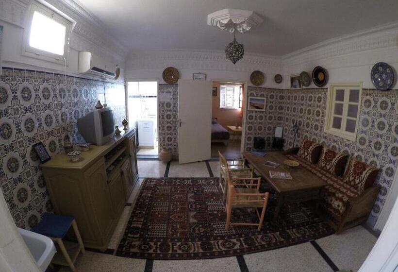 تختخواب و صبحانه Chambres D Hôtes Les Amis