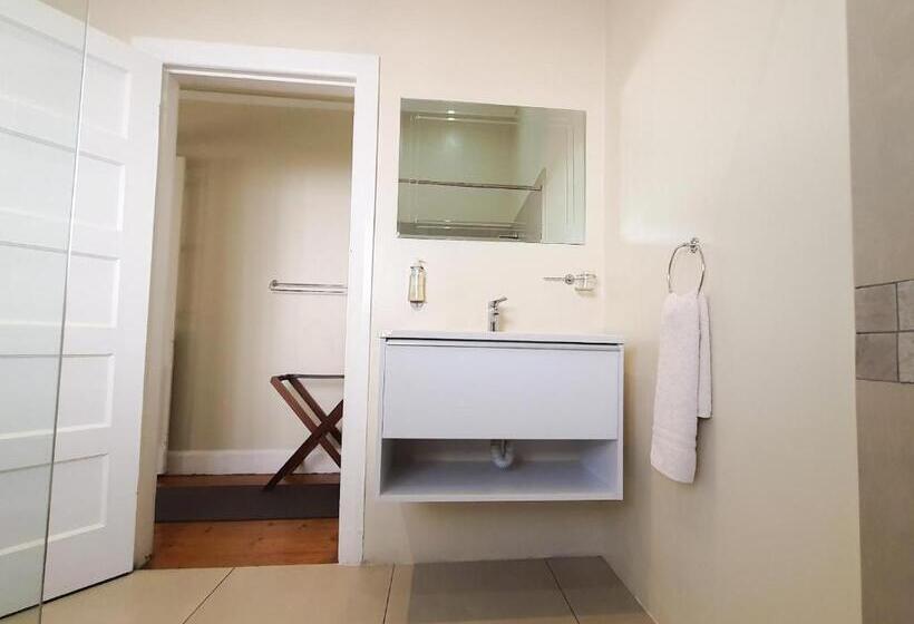 Bed and Breakfast Cummings Guesthouse