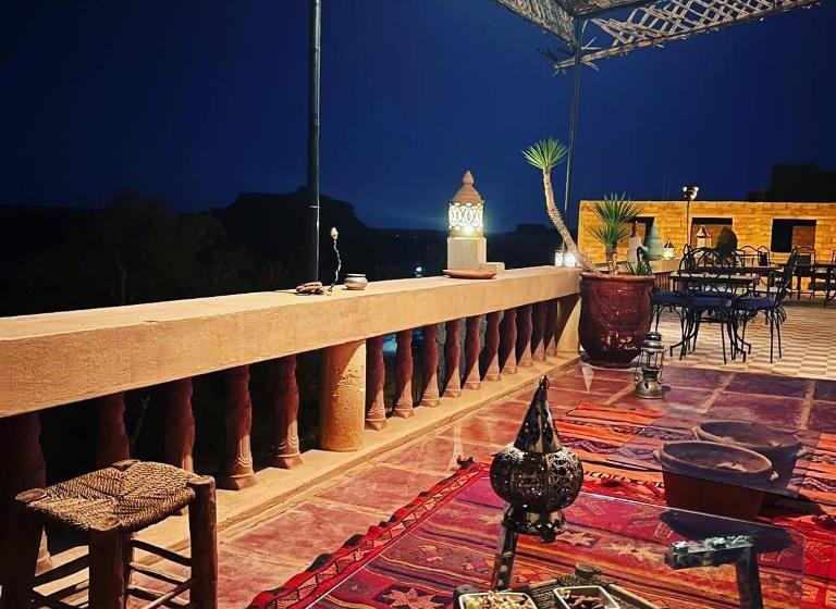 تختخواب و صبحانه L Oasis Du Bonheur