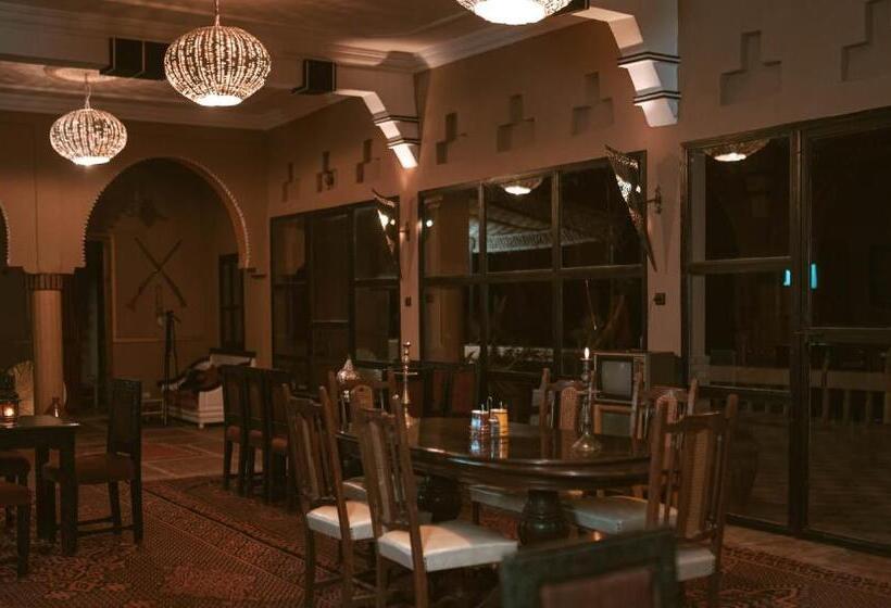 تختخواب و صبحانه L Oasis Du Bonheur