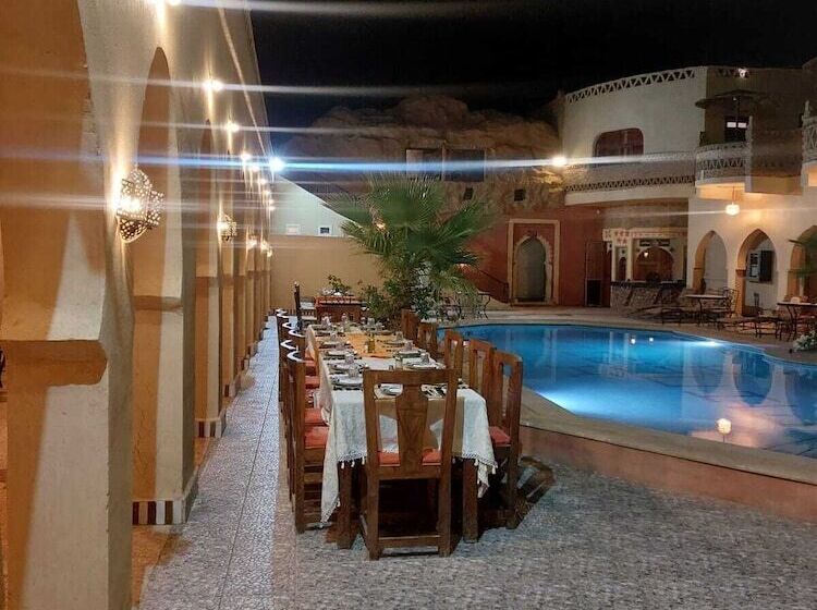 تختخواب و صبحانه Riad Mamouche