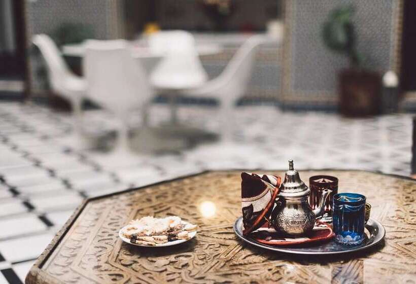 تختخواب و صبحانه Riad Tizwa Fes