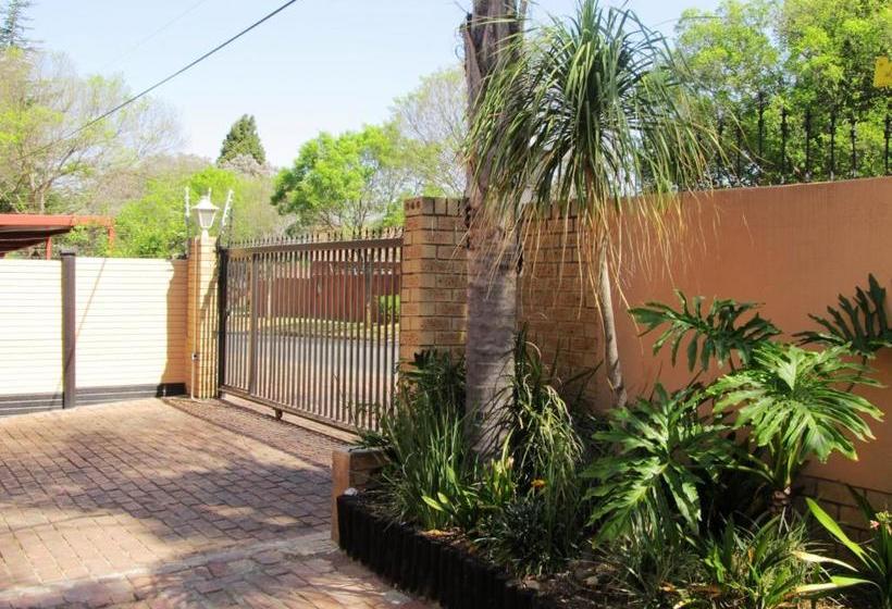 مبيت وإفطار Wharawhara Guesthouse