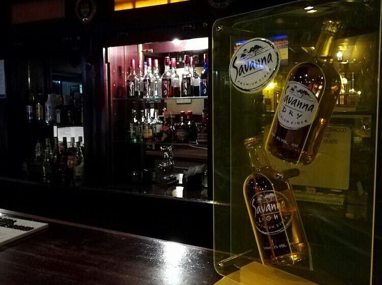 هتل The Shakespeare Inn
