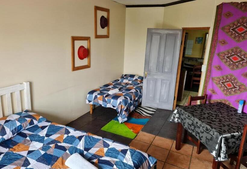 Mile Crunchers Backpackers & Hostelling