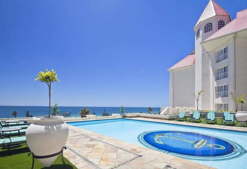 استراحتگاه The Boardwalk Hotel, Convention Centre & Spa