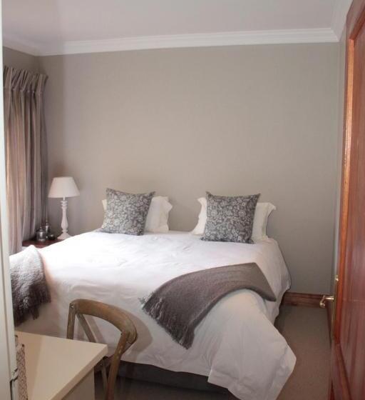 Rose Cottage Dullstroom Bed And Breakfast