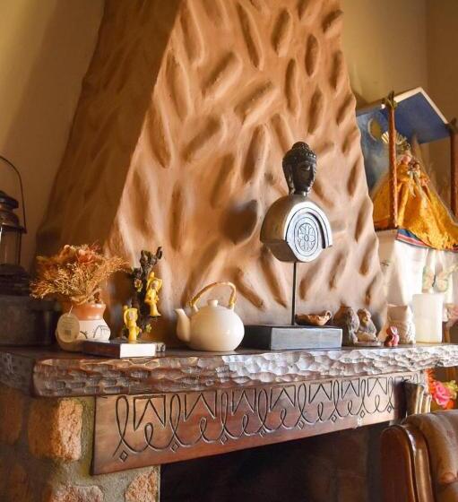 هتل Hostal Amancay