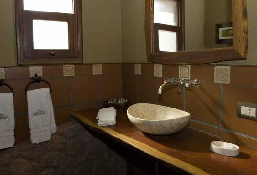 هتل La Casa De La Bodega - Wine Boutique