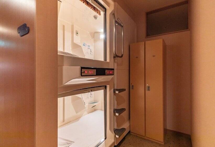 هتل Asahi Sauna Capsule Inn Hirosaki