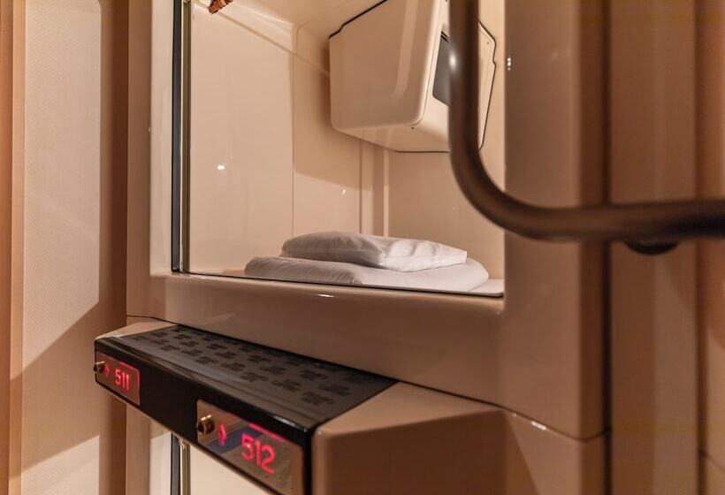 هتل Asahi Sauna Capsule Inn Hirosaki