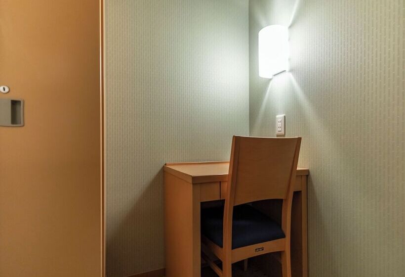 هتل Asahi Sauna Capsule Inn Hirosaki