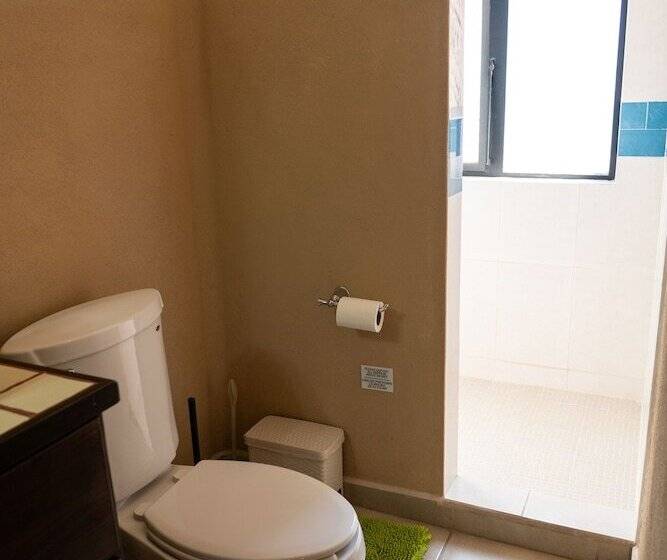 تختخواب و صبحانه Casa Kootenay Waterfront Bnb