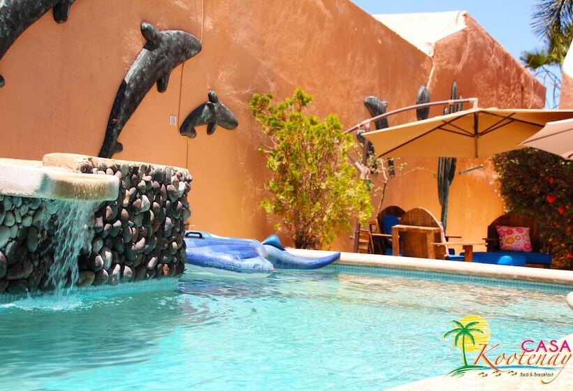 تختخواب و صبحانه Casa Kootenay Waterfront Bnb