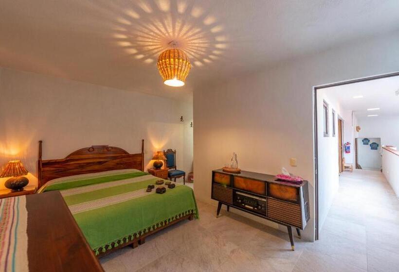 تختخواب و صبحانه La Casa Carlota