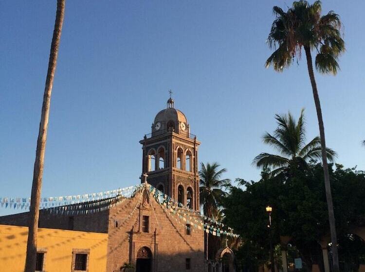 هتل 1697 Loreto