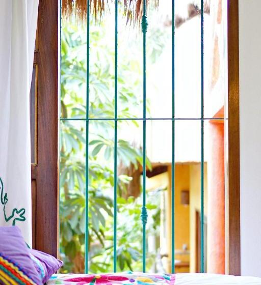 هتل Aurinko Bungalows