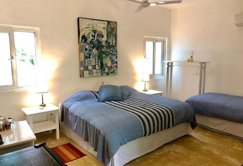 هتل Junto Al Rio Bungalows & Suites