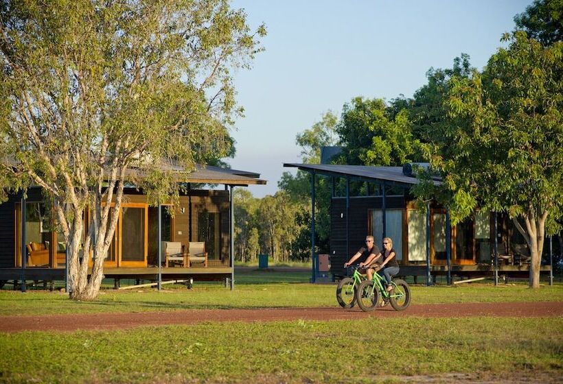 هتل Wildman Wilderness Lodge