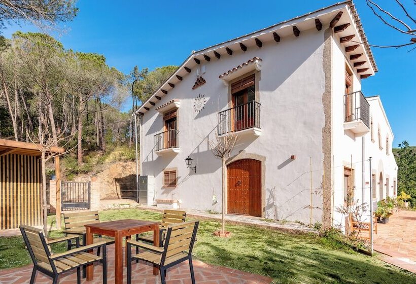 הוסטל Masia Can Casas