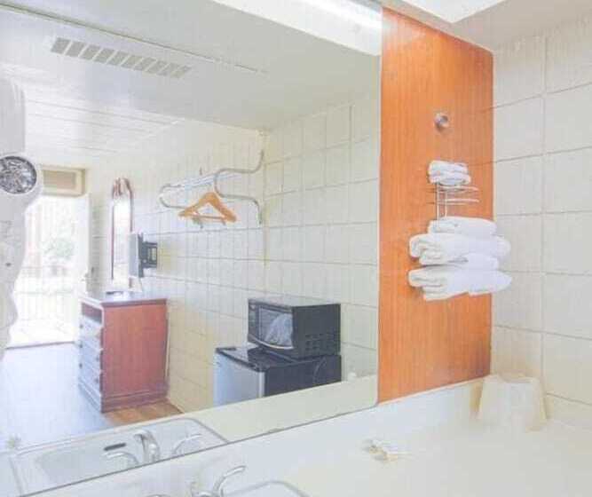 Centralia Motel