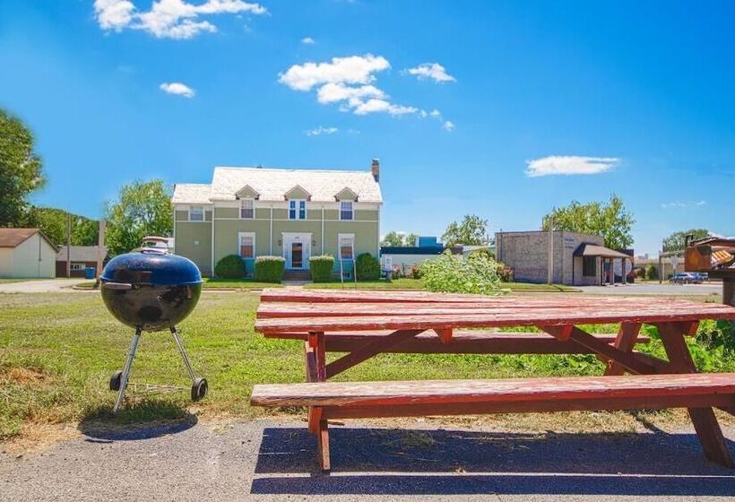 Centralia Motel