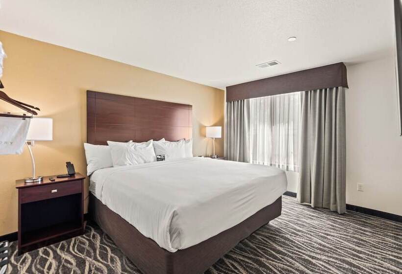 Riverstone Suites By Cobblestone Hotels   Chippewa Falls