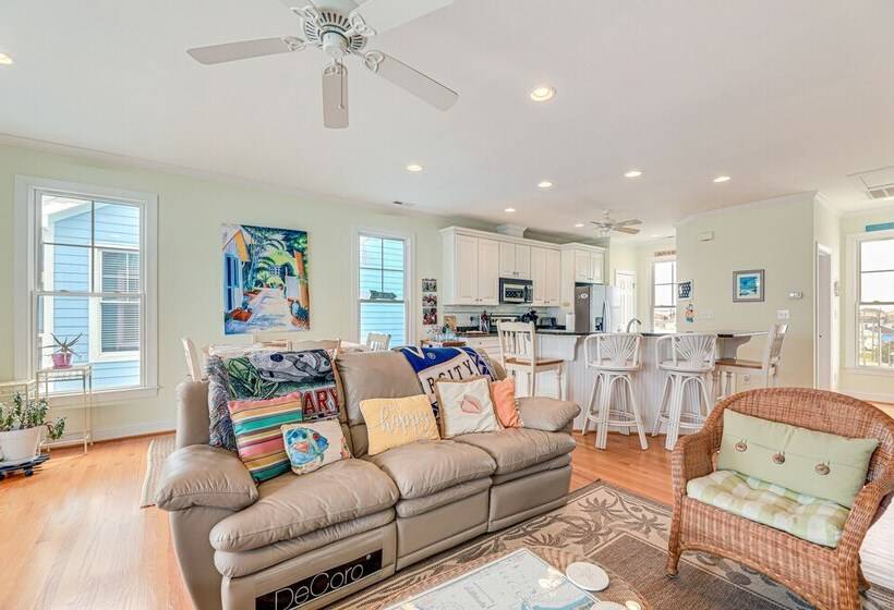 Atlantic Beach Retreat W/ 2 Decks: Steps To Beach!