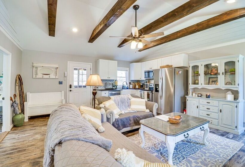 Bright Family Cabin In Lost City W/ Expansive Deck