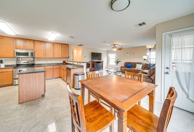 Family Friendly San Antonio Escape W/ Game Room