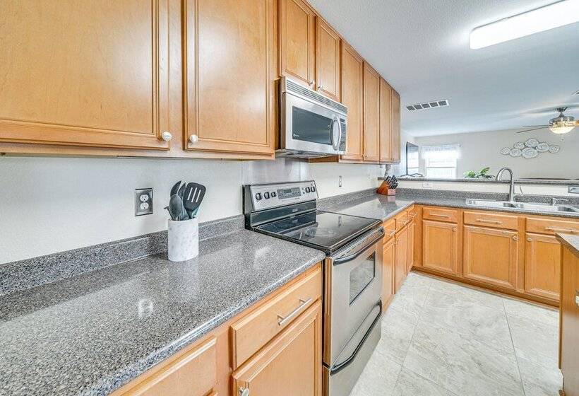 Family Friendly San Antonio Escape W/ Game Room