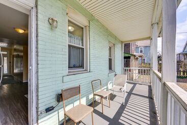 Cozy East Pittsburgh Home   7 Mi To Frick Park!