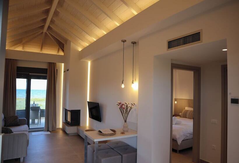 Отель Almyres Luxurious Residences