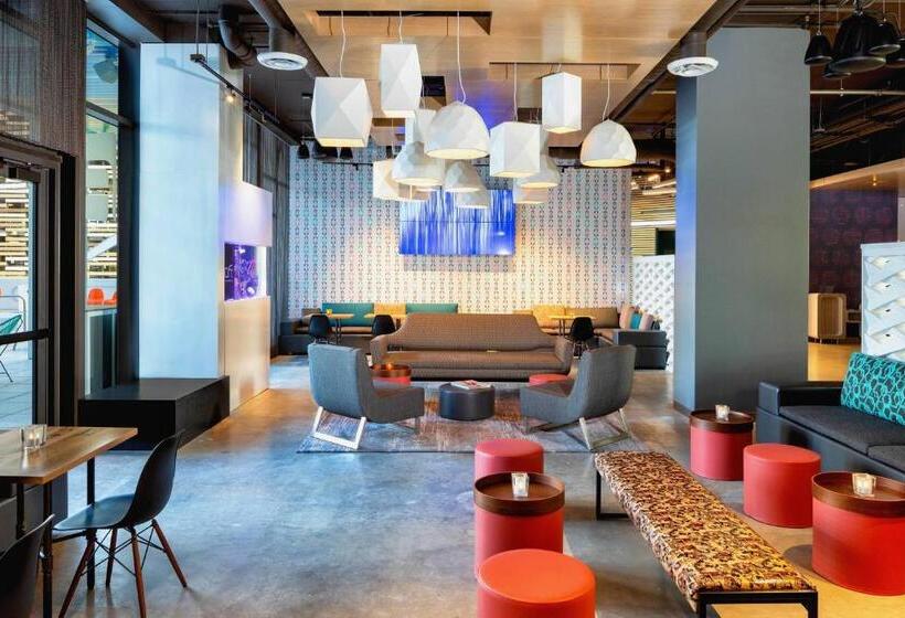 هتل Aloft Indianapolis Downtown