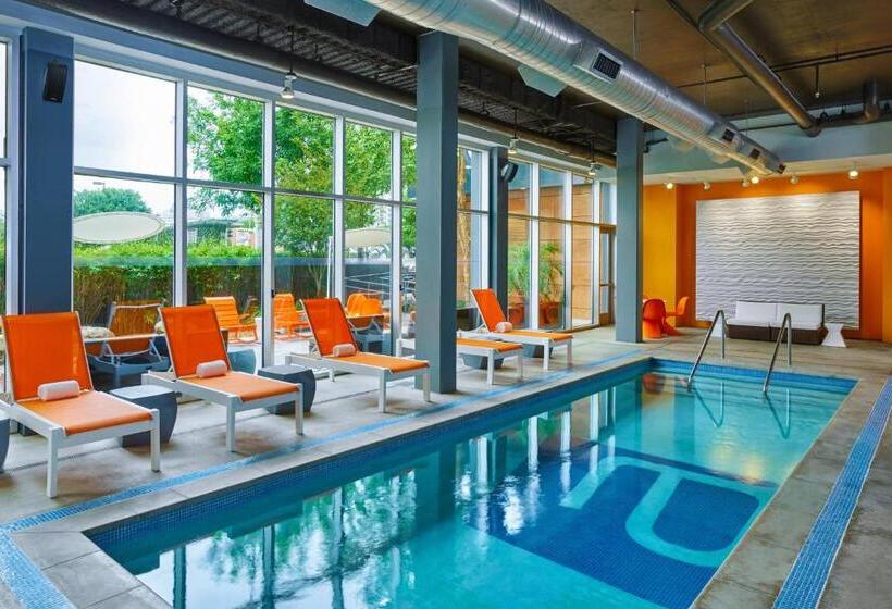 هتل Aloft Indianapolis Downtown