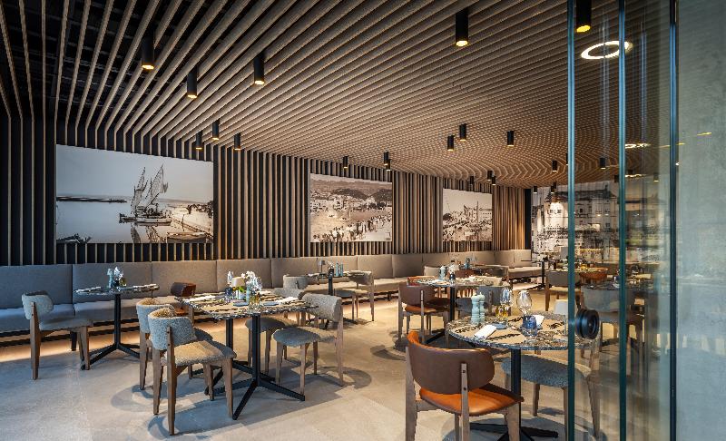 هتل Aminess Younique Narrivi